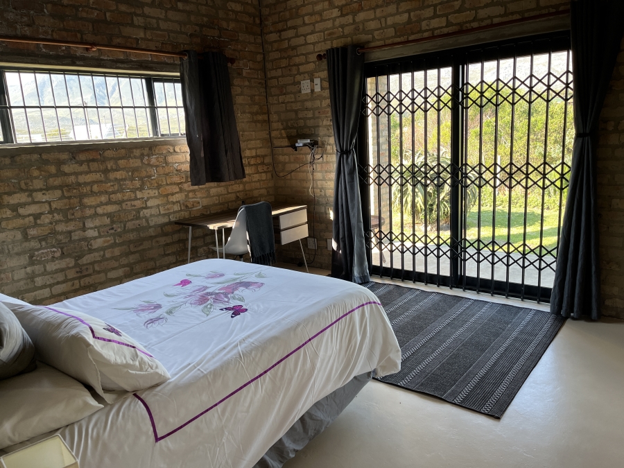 To Let 2 Bedroom Property for Rent in Pringle Bay Western Cape